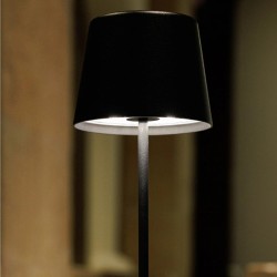 Lámpara Lune Black sin cable Lacor | Iluminación IP65 para hostelería