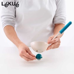 Lékué Salsa Roller ladle with roll-on system